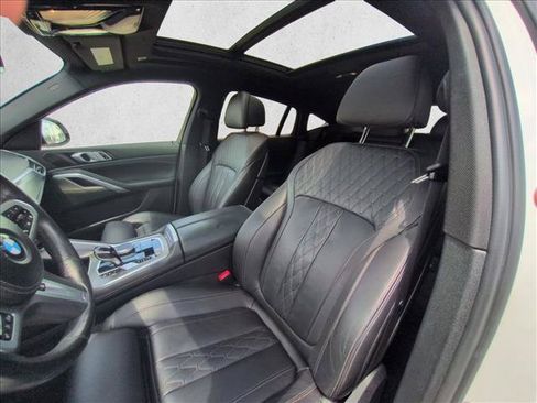Used 2023 BMW X6 xDrive40i w/ M Sport Package AWD/4WD image 16