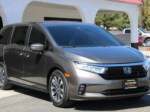Used 2022 Honda Odyssey EX-L image 3