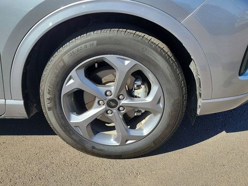 Used 2024 Ford Escape ST-Line image 5