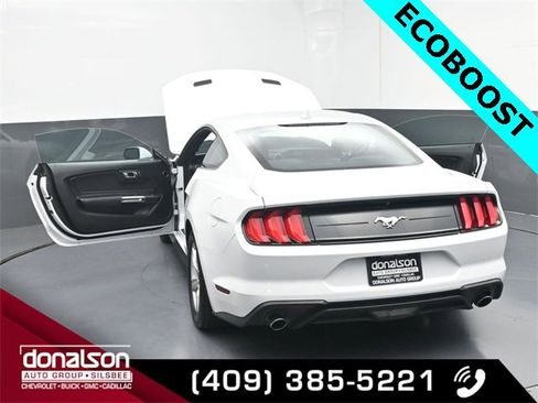Used 2021 Ford Mustang Coupe image 21
