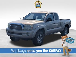 Used 2005 Toyota Tacoma PreRunner image 1