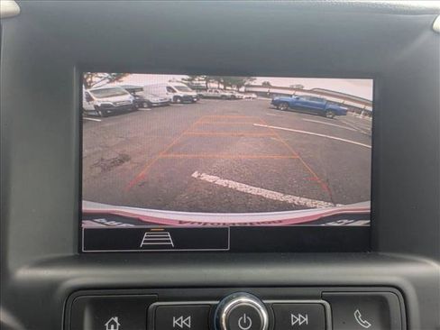 Used 2024 GMC Terrain SLE image 13