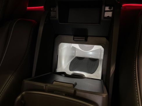 Used 2021 Mercedes-Benz Maybach GLS 600 4MATIC image 44