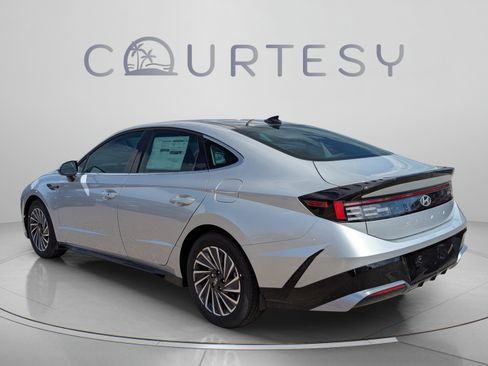 New 2026 Hyundai Sonata SEL FWD image 3
