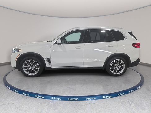 Certified 2025 BMW X5 sDrive40i w/ Parking Assistance Package RWD image 8