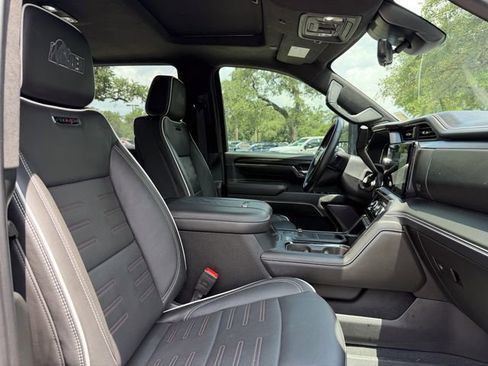 Used 2025 GMC Sierra 2500 AT4X w/ AT4X AEV Edition AWD/4WD image 19