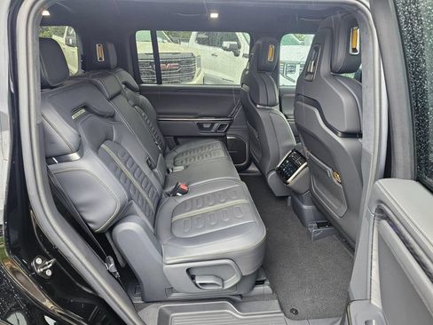 Used 2022 Rivian R1S Launch Edition AWD/4WD image 12