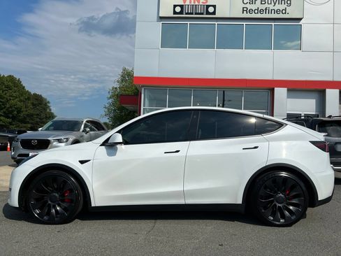 Used 2022 Tesla Model Y Performance AWD/4WD image 24