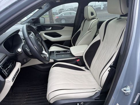 Used 2025 Acura MDX Type S image 13