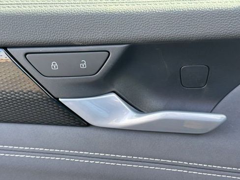 New 2026 Volkswagen Tiguan SE image 24