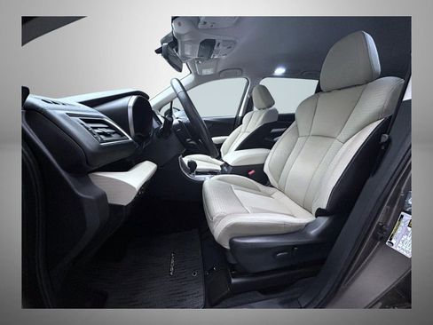 Used 2022 Subaru Ascent Premium w/ Convenience Package image 10