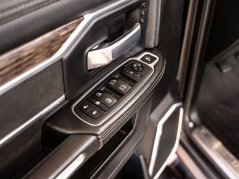 Used 2019 RAM 3500 Laramie image 12