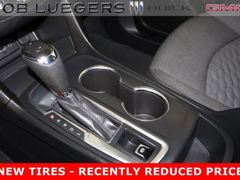 Used 2019 Chevrolet Equinox LT image 23