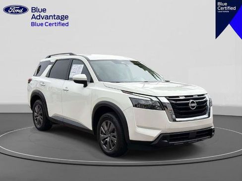 Used 2024 Nissan Pathfinder SV FWD image 4