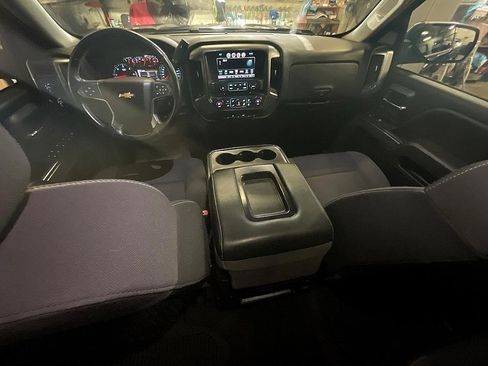 Used 2018 Chevrolet Silverado 1500 LT w/ All Star Edition image 3