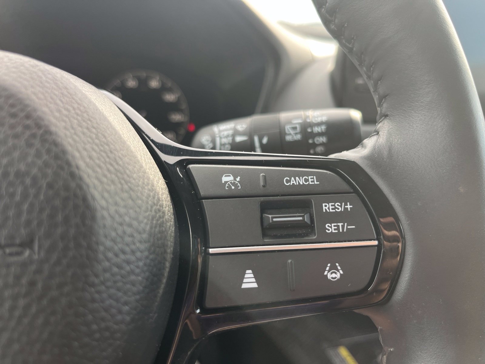 Used 2024 Honda HR-V EX-L image 15