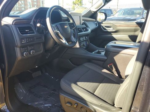 Used 2023 Chevrolet Suburban LS image 18