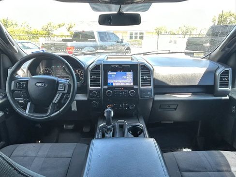 Used 2017 Ford F150 XLT w/ Equipment Group 302A Luxury AWD/4WD image 4