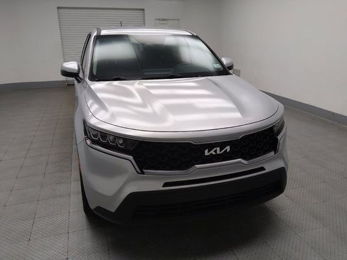 Used 2022 Kia Sorento LX AWD/4WD image 14