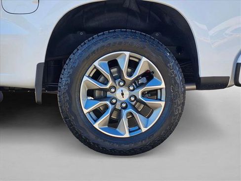 New 2026 Chevrolet Silverado 1500 RST AWD/4WD image 10
