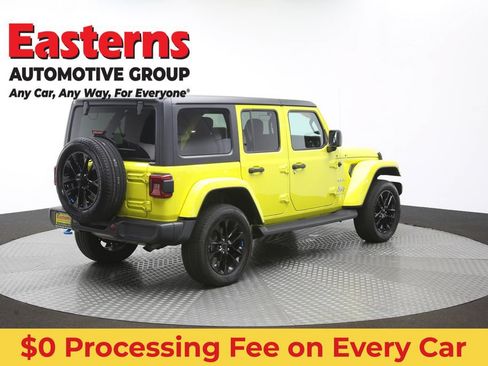 Used 2023 Jeep Wrangler Unlimited Sahara AWD/4WD image 40