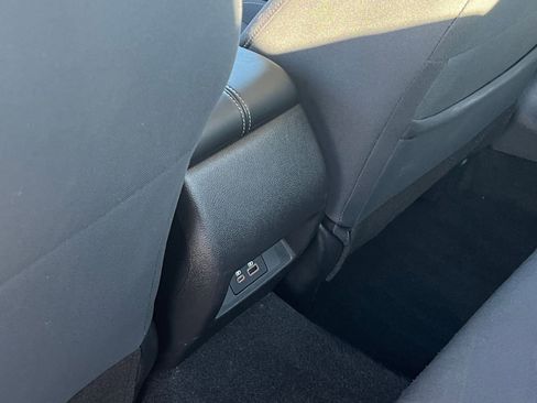 Used 2025 Nissan Altima 2.5 SV image 24