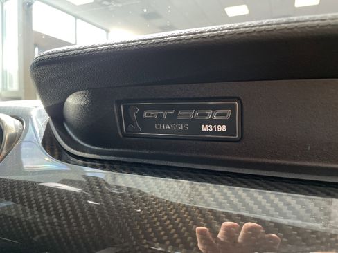 Used 2021 Ford Mustang Shelby GT500 w/ Carbon Fiber Track Pack image 41