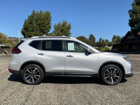 Used 2020 Nissan Rogue SL w/ Premium Package image 7