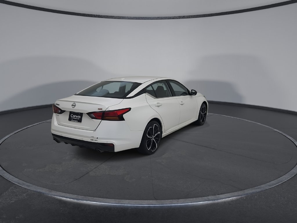 Used 2025 Nissan Altima 2.5 SR FWD image 15