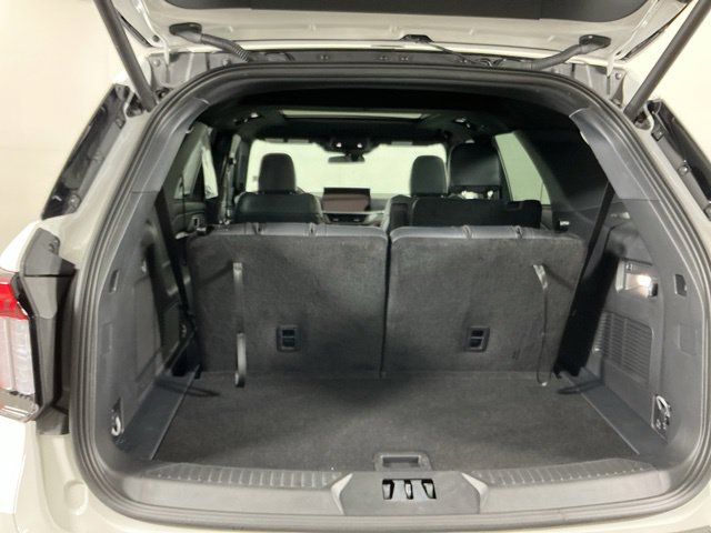Used 2026 Ford Explorer ST-Line AWD/4WD image 32