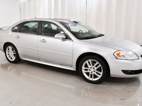 Used 2012 Chevrolet Impala LTZ FWD image 5