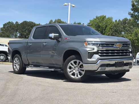 Used 2024 Chevrolet Silverado 1500 LTZ w/ LTZ Premium Package AWD/4WD image 2