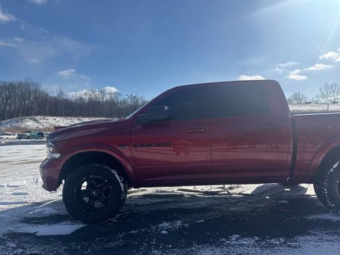 Used 2011 RAM 1500 Sport w/ Remote Start & Security Group image 7