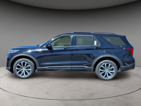 New 2026 Ford Explorer ST-Line image 2