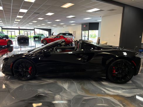 Used 2026 McLaren Artura Spider RWD image 7