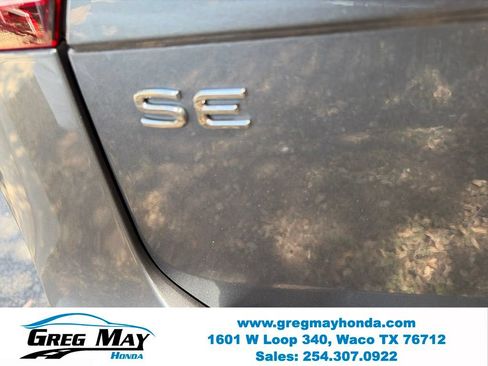 Used 2023 Volkswagen Tiguan SE FWD image 16