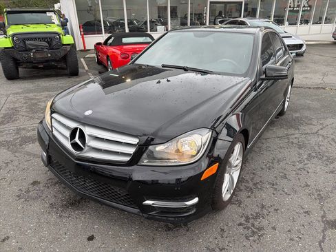Used 2013 Mercedes-Benz C 250 Sedan image 1