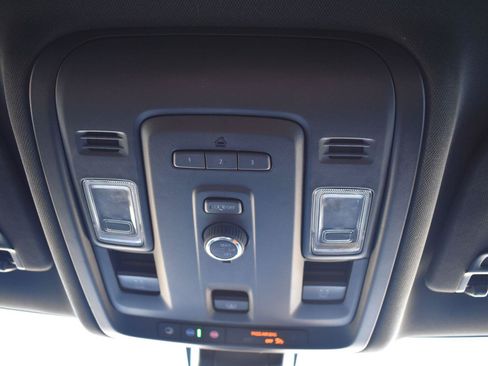 Used 2022 Chevrolet Tahoe LT RWD image 40
