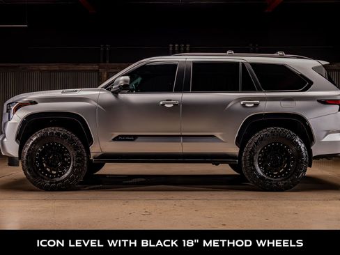 Used 2024 Toyota Sequoia Platinum image 5