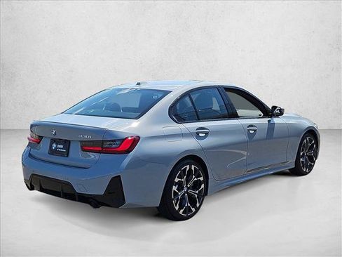 New 2026 BMW 330i Sedan w/ M Sport Package RWD image 2