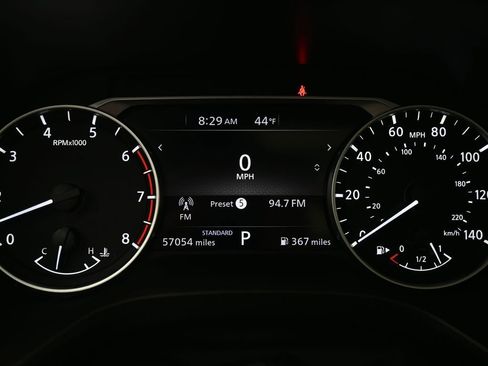 Used 2023 Nissan Rogue SV w/ SV Premium B Package image 9