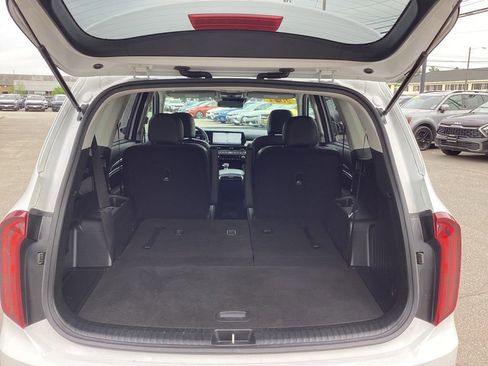 Certified 2024 Kia Telluride S w/ S Sunroof Package AWD/4WD image 10