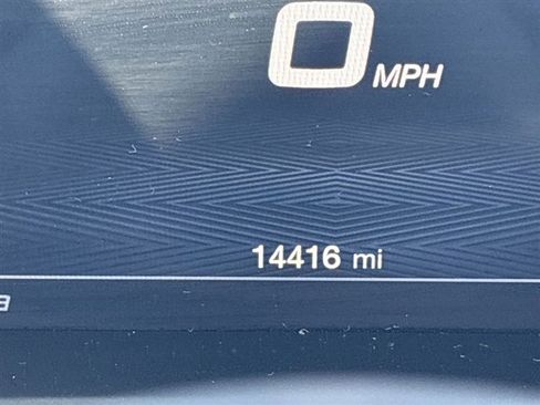 Used 2024 Alfa Romeo Stelvio Ti image 12