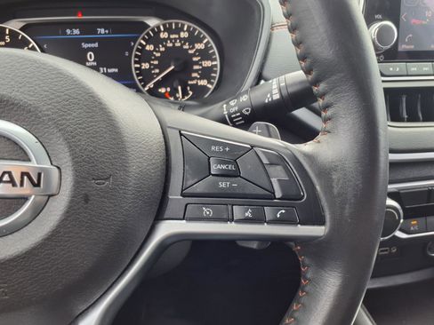Used 2022 Nissan Altima 2.5 SR FWD image 19