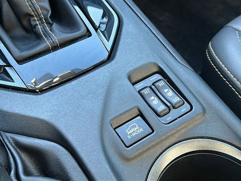 Used 2022 Subaru Crosstrek 2.5i Sport w/ Moonroof Package image 18