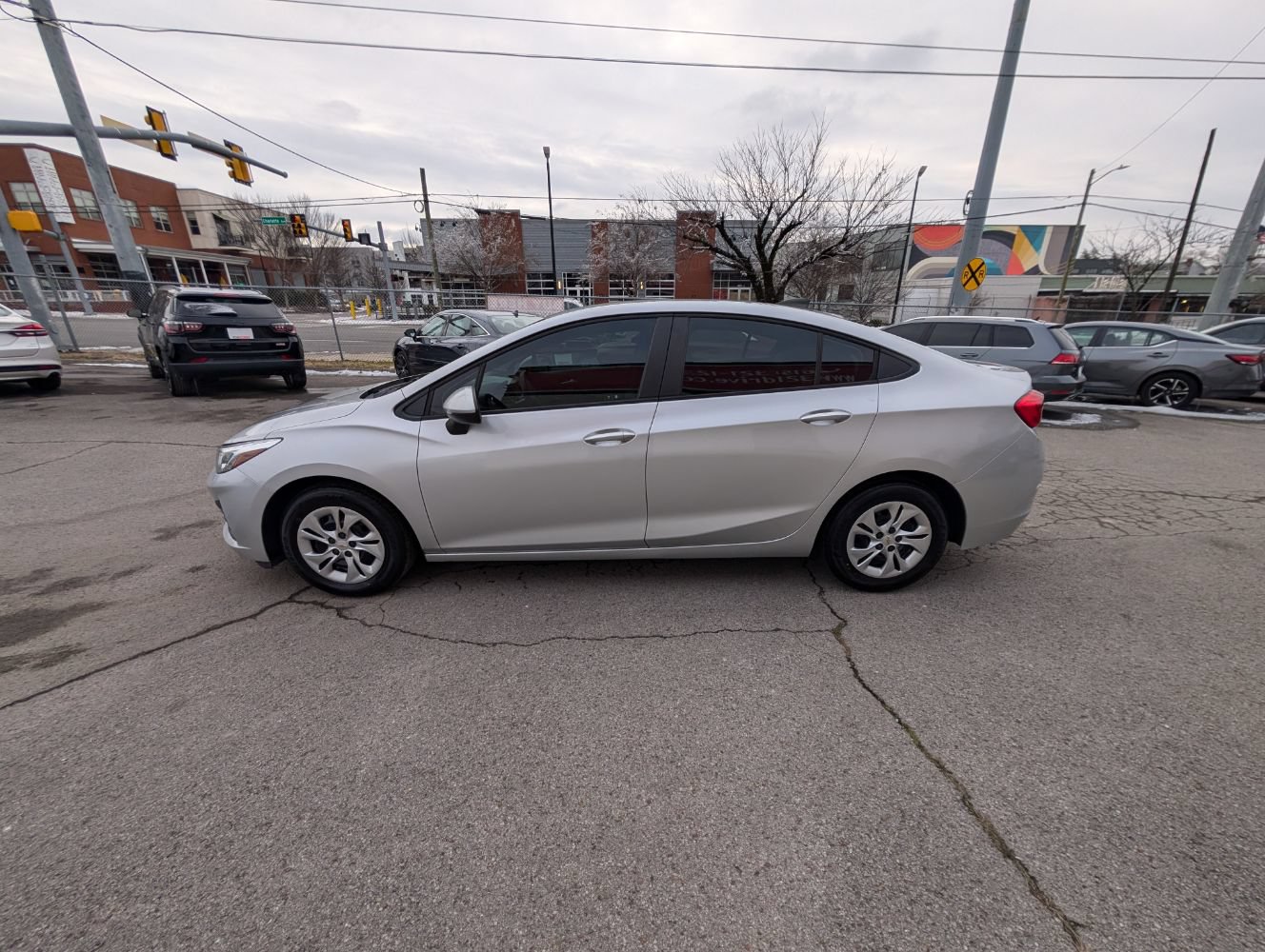 Used 2019 Chevrolet Cruze LS FWD image 9