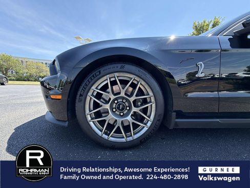 Used 2011 Ford Mustang Shelby GT500 w/ SVT Performance Pkg RWD image 11