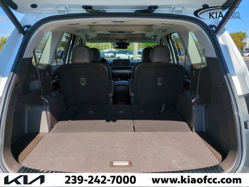 Certified 2021 Kia Telluride SX image 12