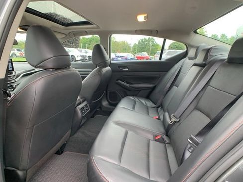 Certified 2024 Nissan Altima 2.0 SR FWD image 25