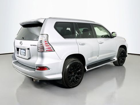 Used 2018 Lexus GX 460 Premium w/ Premium Package AWD/4WD image 7